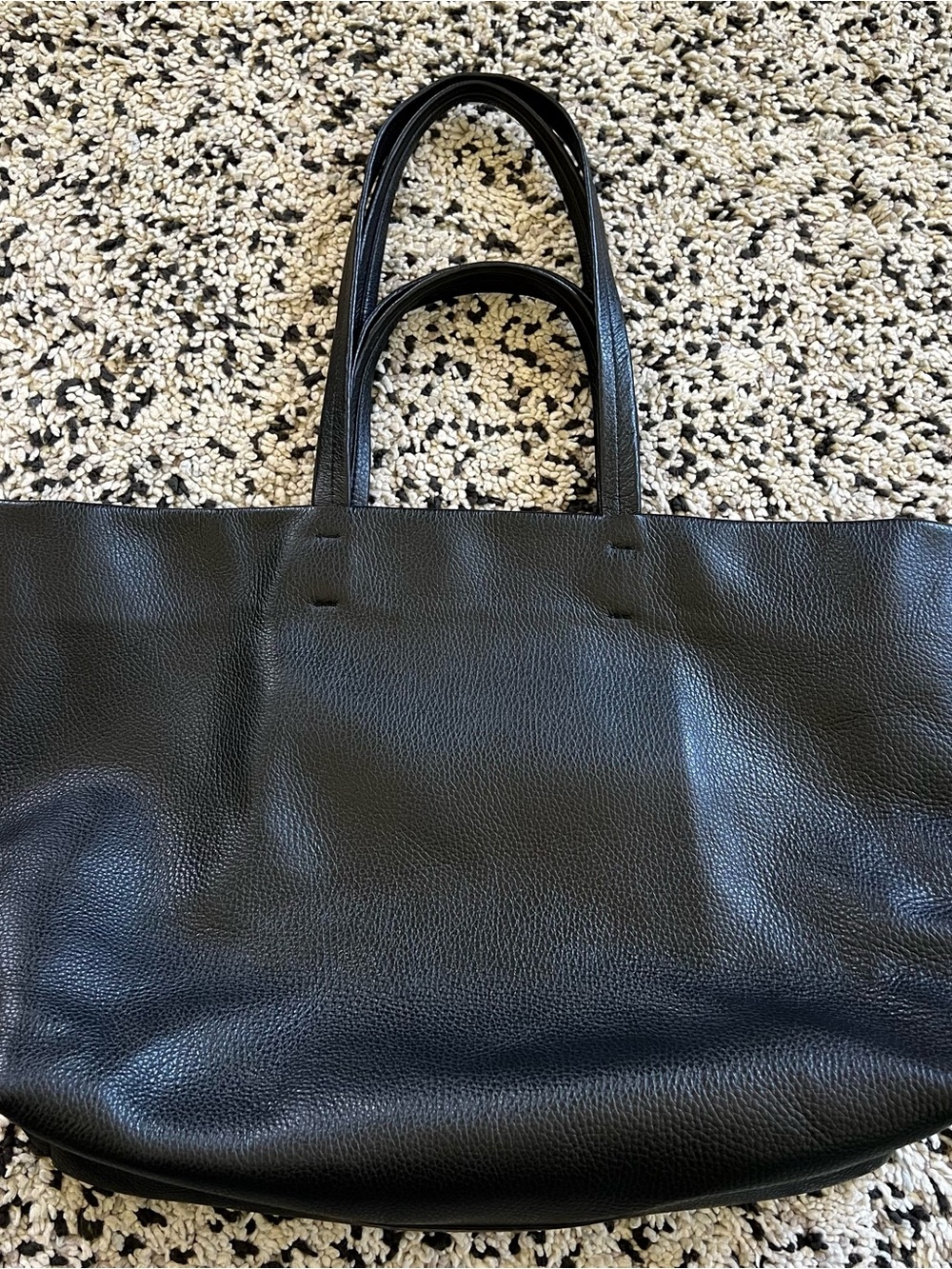 Cuyana Small Easy Tote Pebbled Leather Black - Picture 15 of 15